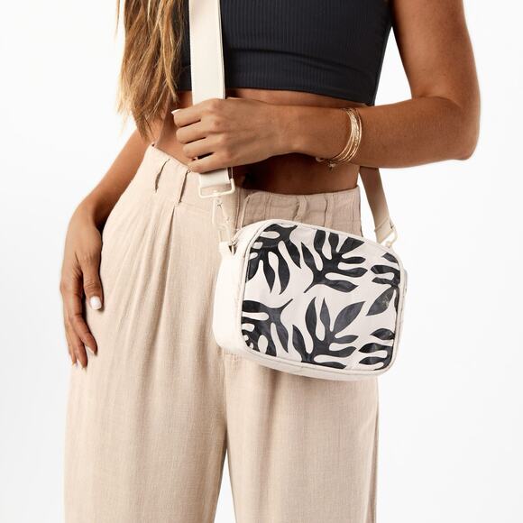 Aloha Collection Handbags - Aloha Collection• LE TOUR OLA Cross Body Bag Purse Black On Sandstone
